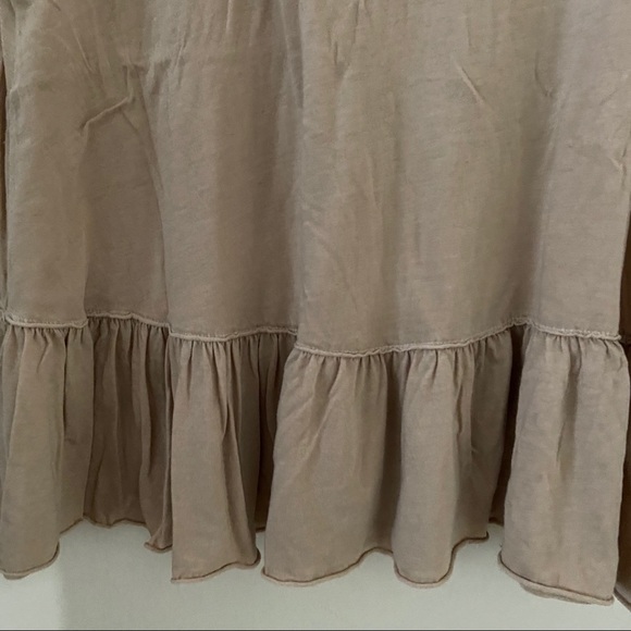 ❤️ B.P. Tan Ruffle T-Shirt with Distressed Collar - Picture 6 of 8